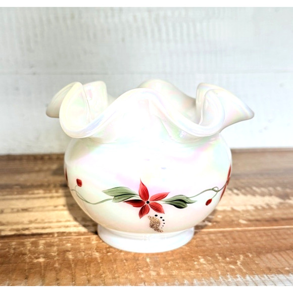 Vintage Fenton Iridescent Hand Painted Poinsettia Ruffled Vase Signed T. Watson - Picture 1 of 7